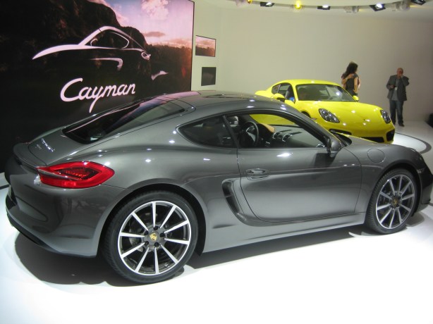 The side scoops that are accentuated with the deep creases in Cayman's door sheet metal, is how the engine breathes.