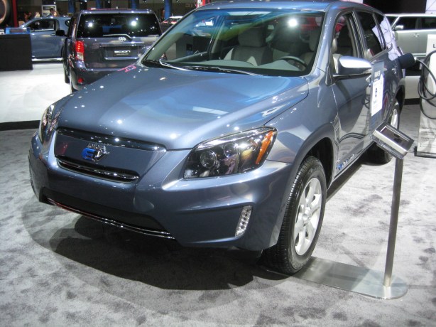 Toyota - 2013 RAV4 EV Front Left