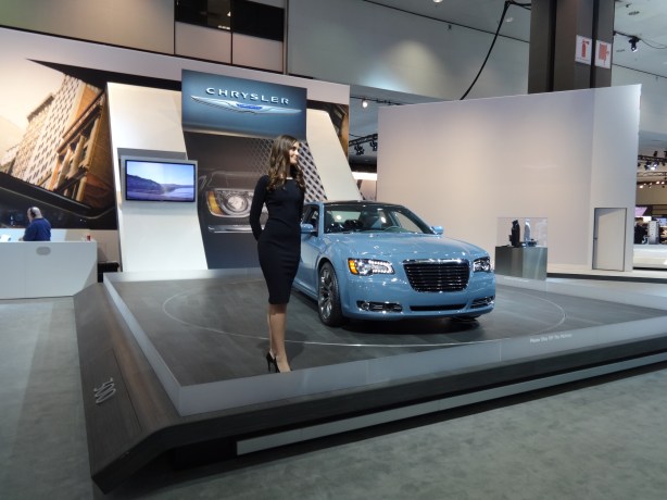 LAAutoShow Day 1 050 2014 Chrysler 300S in Deep Chrome Gray