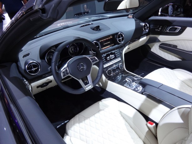 LAAutoShow Day 1 109 Mercedes SL65 AMG int1