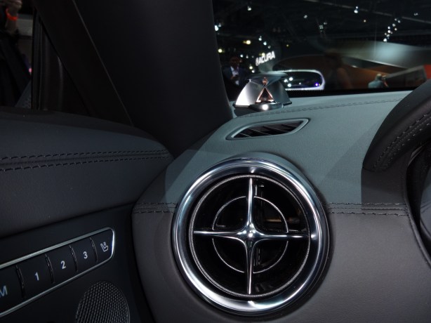 LAAutoShow Day 1 111 Mercedes SL65 AMG int detail