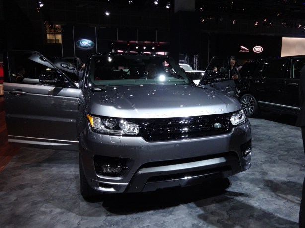 LAAutoShow Day 1 154 Range Rover Sport front