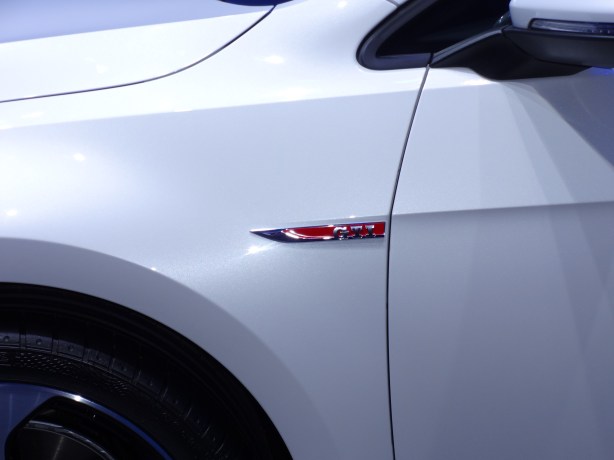 LAAutoShow Day 1 174 VW Golf GTI detail