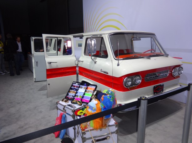 LAAutoShow Day 2 (38) 1963 Chevy Corvair Greenbrier Van