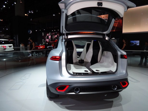 LAAutoShow Day 2 (44) Jaguar CX17 concept SUV