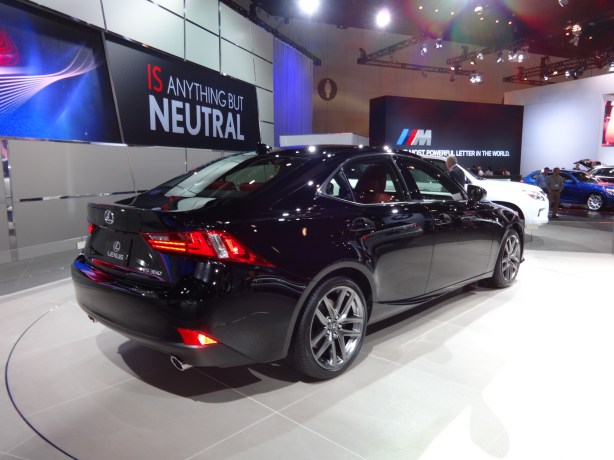 LAAutoShow Day 2 (49) 2014 Lexus IS 350 F-Sport