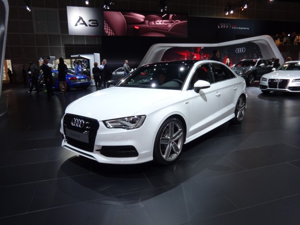 LAAutoShow Day 2 (70) 2015 Audi A3 sedan front