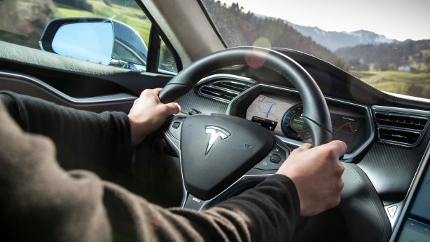 The steering wheel and instrument panel of the Model S.