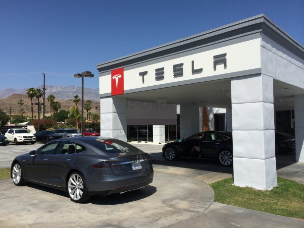 The new Tesla Store is located across from the Honda dealer in the Cathedral City Auto Mall. 