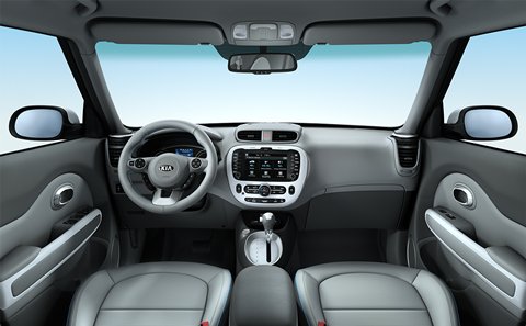 2015 Kia Soul EV cockpit